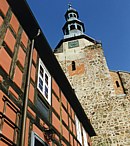 Belzig - Kirchturm und Reißigerhaus